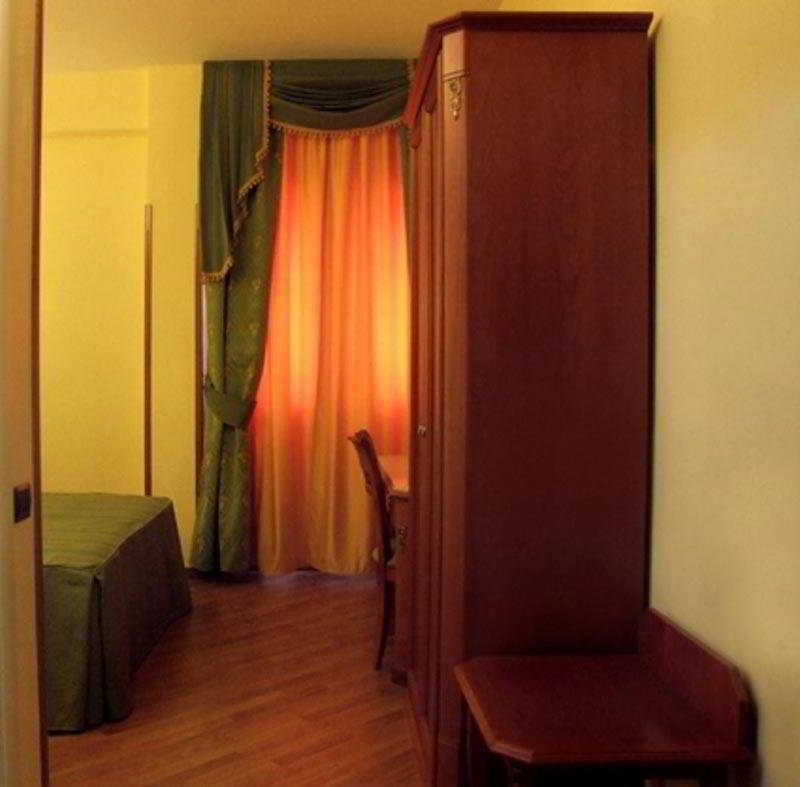 Hotel Bright Рим Экстерьер фото